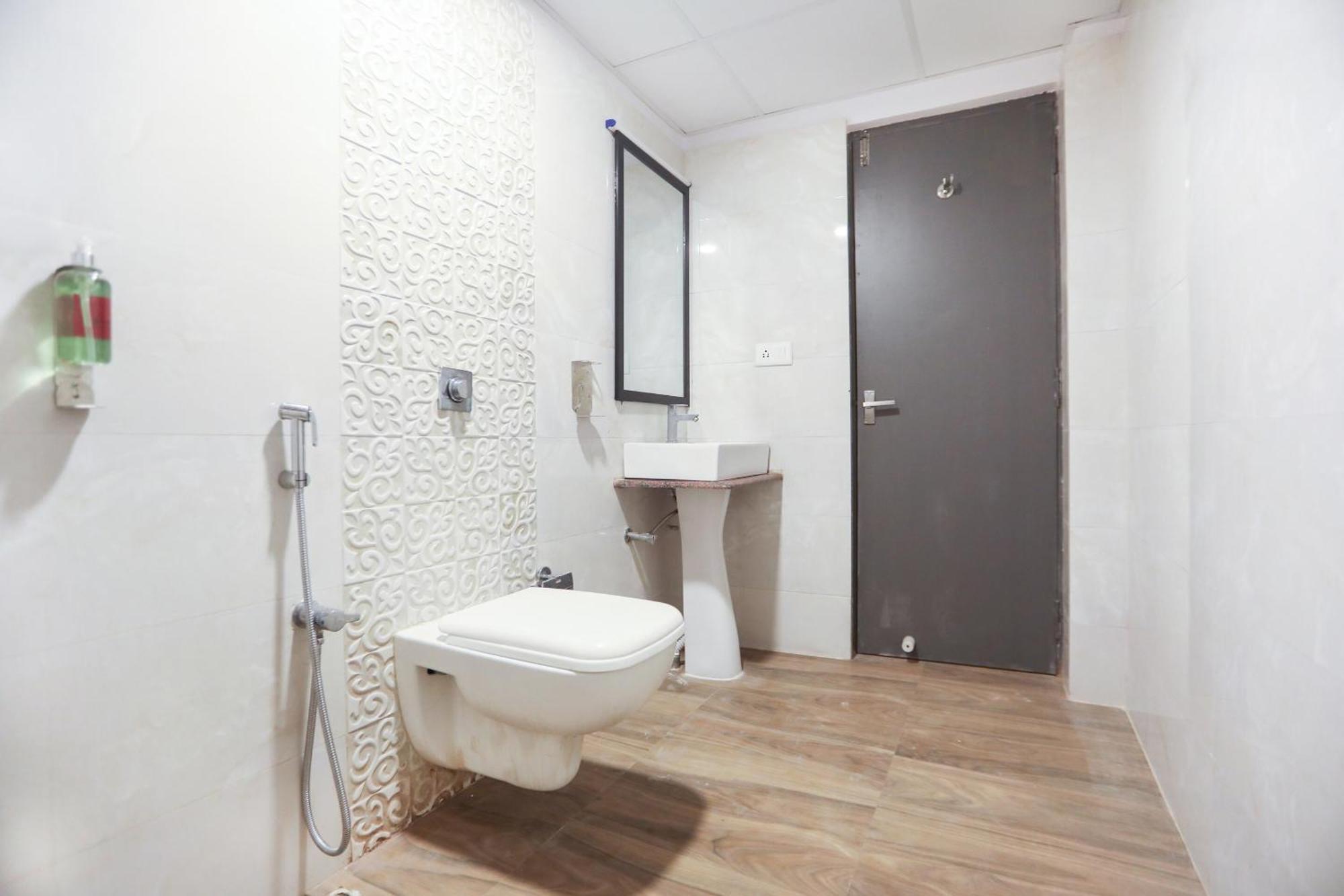 Super Townhouse Suncitel Near Kolkata Airport Hotel Dam Dam Exterior photo